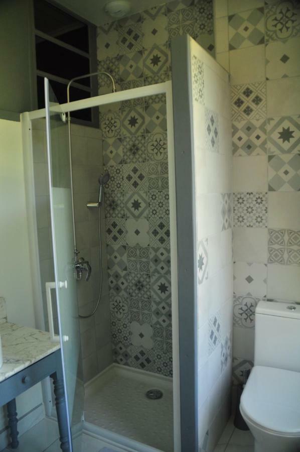 Loustalneou Bed and Breakfast Saint-Pierre-de-Clairac Exteriör bild