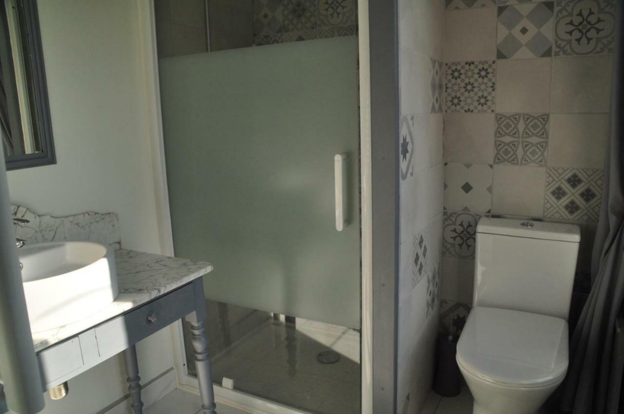 Loustalneou Bed and Breakfast Saint-Pierre-de-Clairac Exteriör bild