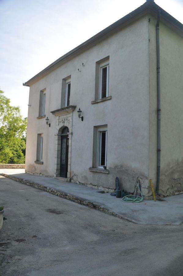 Loustalneou Bed and Breakfast Saint-Pierre-de-Clairac Exteriör bild