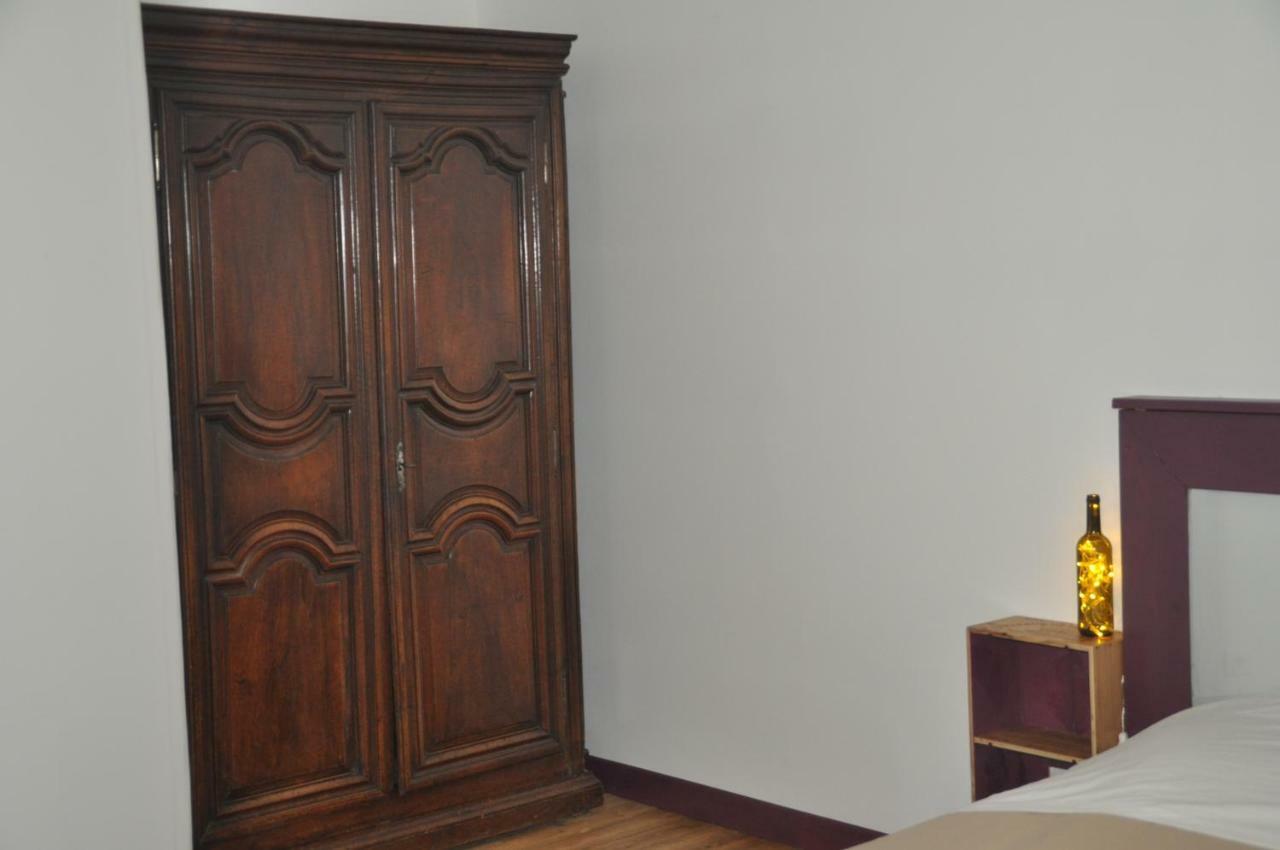 Loustalneou Bed and Breakfast Saint-Pierre-de-Clairac Exteriör bild