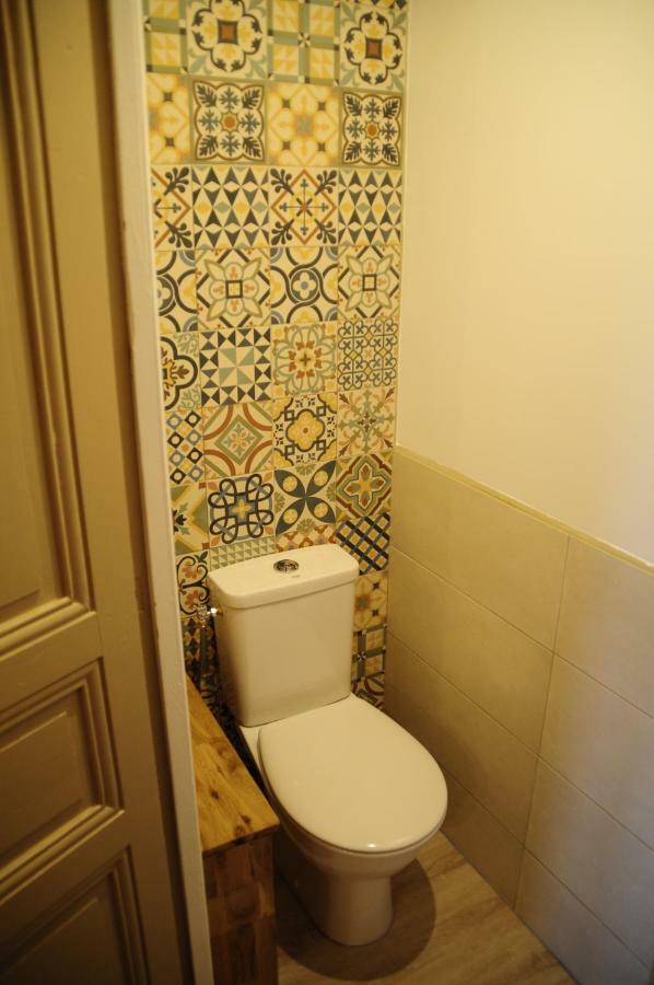 Loustalneou Bed and Breakfast Saint-Pierre-de-Clairac Exteriör bild