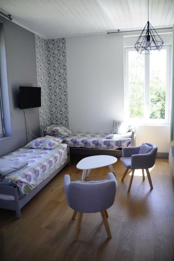 Loustalneou Bed and Breakfast Saint-Pierre-de-Clairac Exteriör bild
